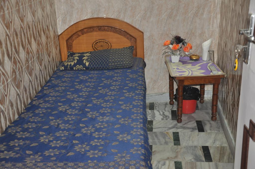 Hotel Pari Jalandhar Ngoại thất bức ảnh