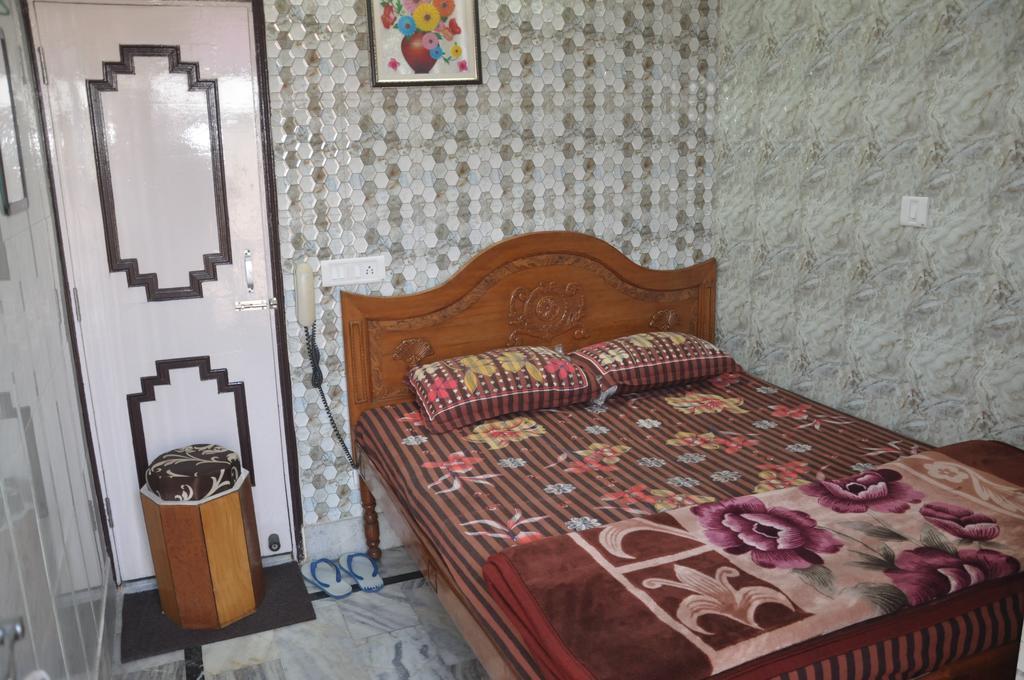 Hotel Pari Jalandhar Ngoại thất bức ảnh