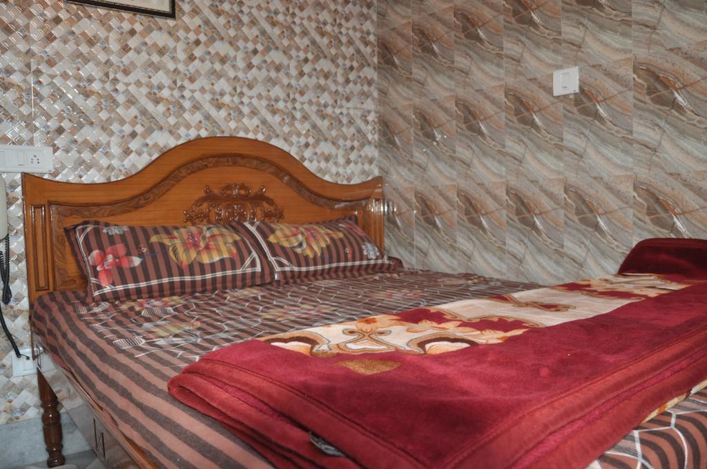 Hotel Pari Jalandhar Ngoại thất bức ảnh