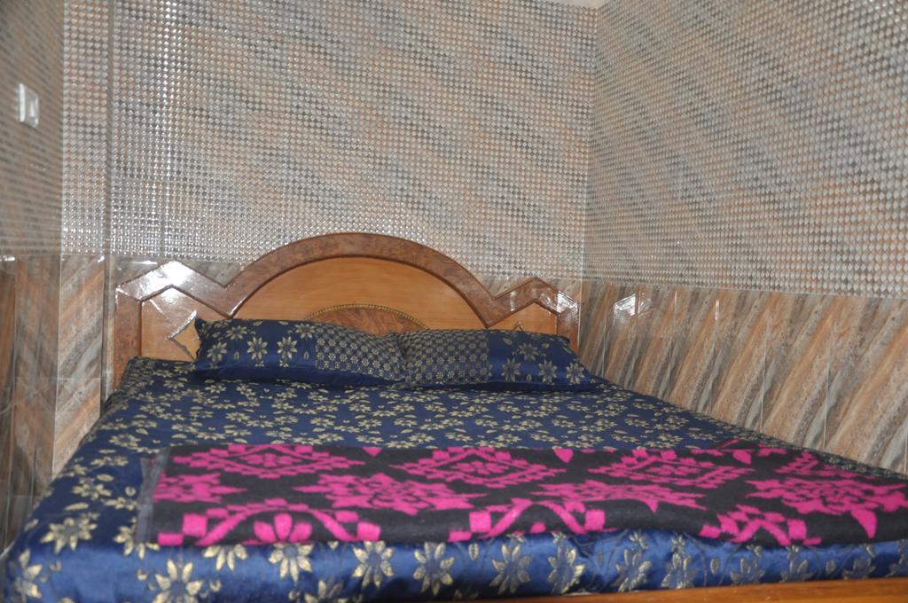 Hotel Pari Jalandhar Ngoại thất bức ảnh